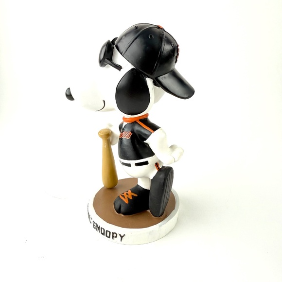San Francisco Giants Baseball Vintage "Joe Cool" Snoopy 2007 Bobblehead - Picture 4 of 6
